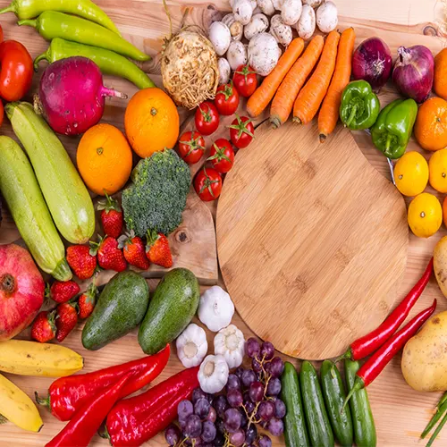 fruits et légumes de saison sur une table